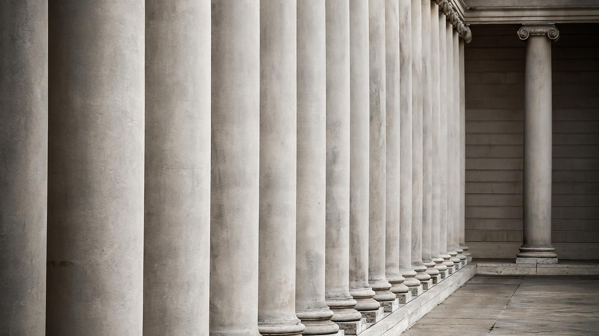 United States federal government building pillars